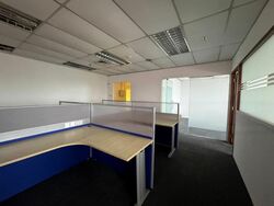 Peninsula Shopping Complex (D6), Office #451222751